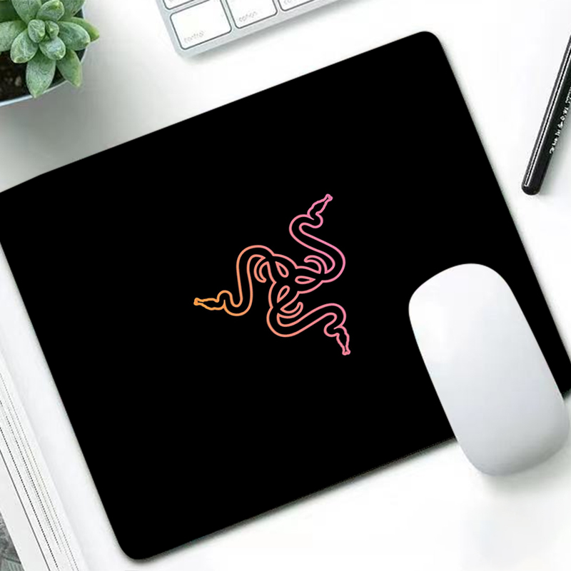 Razer Luxury Mouse Pad Anime G - Laptop Accessories Bundle ulasan dan harga